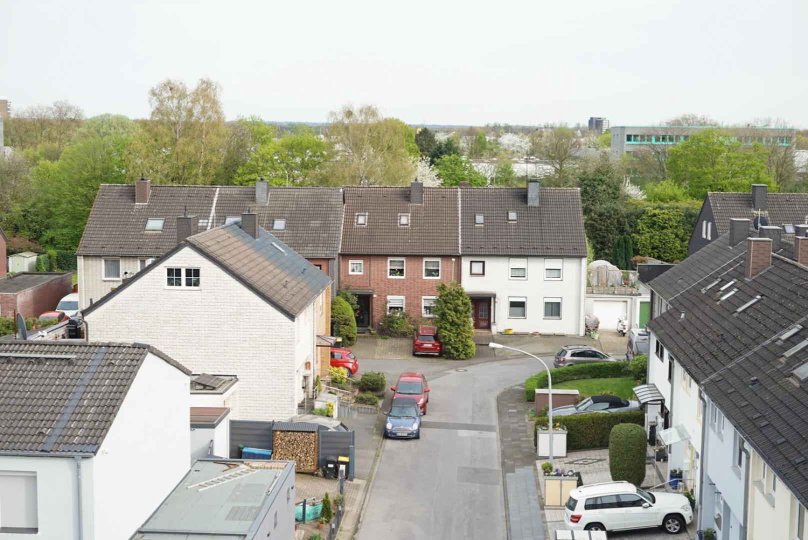 Moeblierte 3-Zimmer-Wohnung Nahe Duesseldorf In Duisburg-Sued Exteriör bild